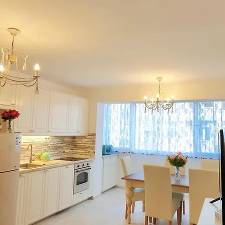 Daire Elizabeth With Balcony Split