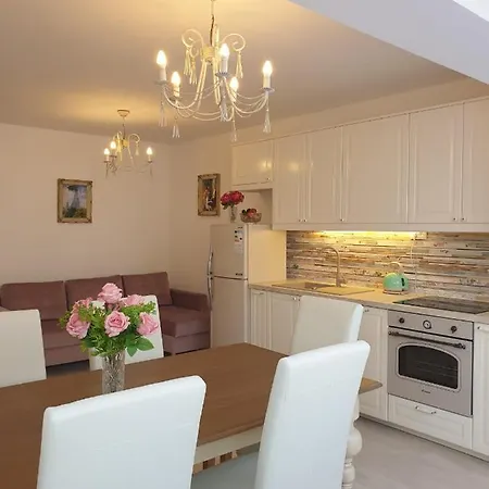 Elizabeth With Balcony * 스플리트