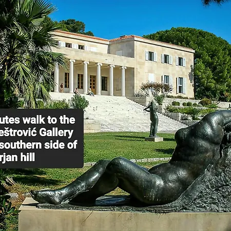 Elizabeth With Balcony * 스플리트