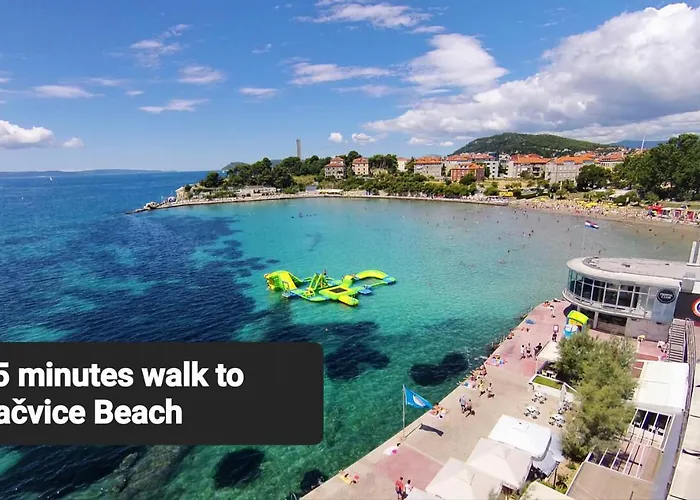 Apartment Elizabeth With Balcony